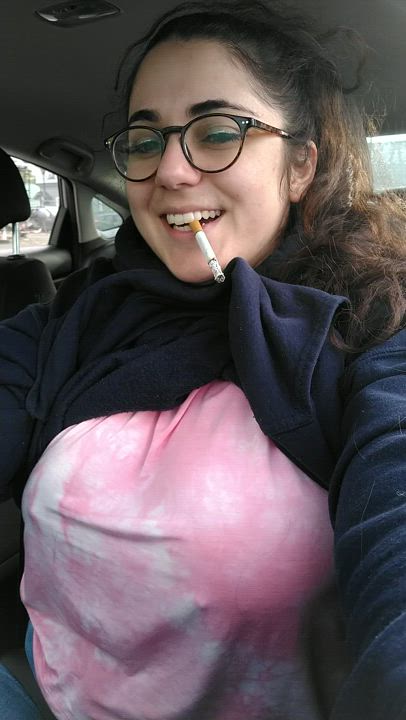 Tiddies jiggling while I'm driving [OC]