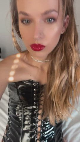 Are you ready for punishment? 😈 Without mercy? 🔥 @LadyAnnabelle9 on Twitter