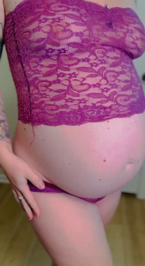 My husband doesn’t like my pregnant body. Do you?
