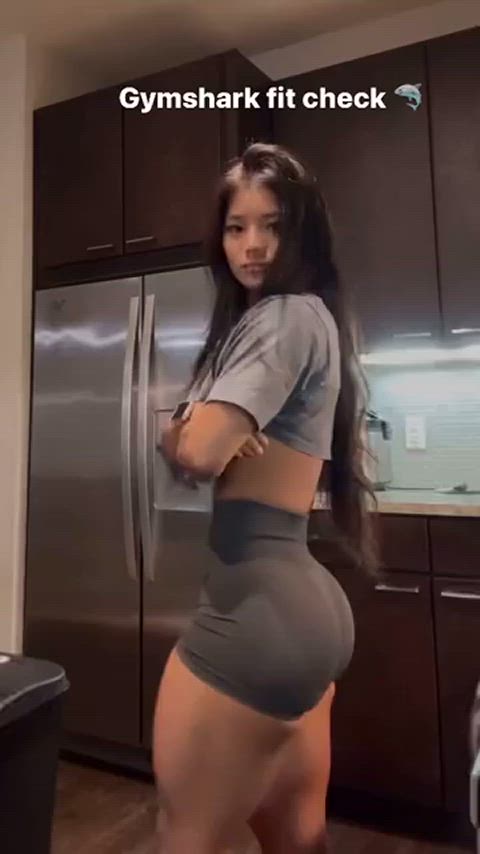 asian ass athletic big ass booty bubble butt cute gym workout yoga pants gif