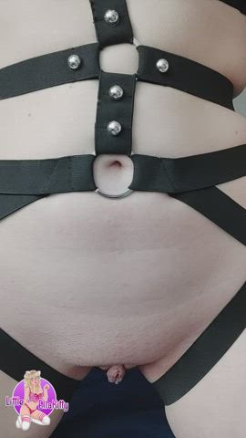 [OC][F] Could you slide your face under my pussy pretty please?