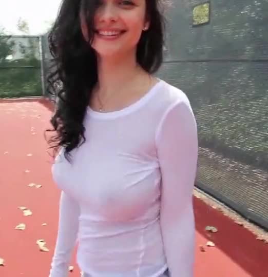 Katie Fey Braless Bouncing