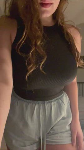 22 [F4M] [ Snapchat ] [sonya-900] Press the arr*w and I'll send an instant nude.
