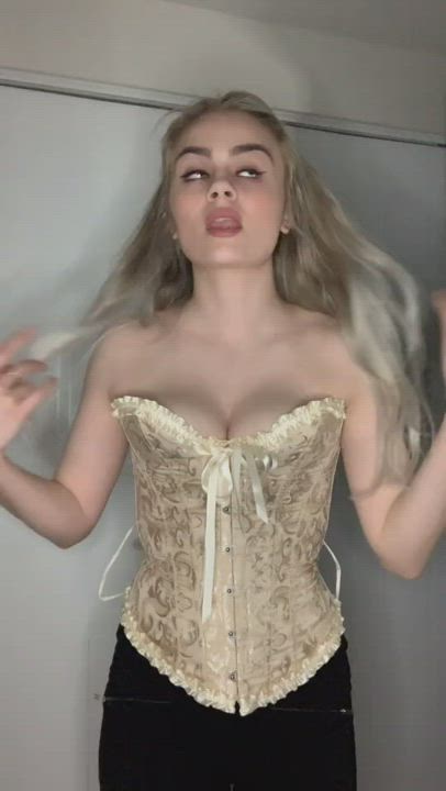 Loves to show off