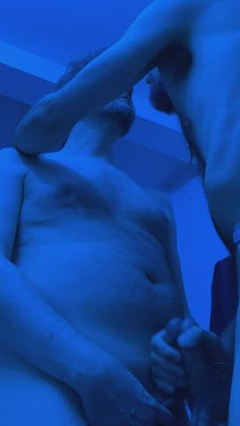 Me making my bro bust a huge nut everywhere 😜 🤤