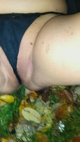 Creampie and an orgasm on the forest floor 💦 [OC]