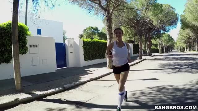Bouncing through the street [X-POST /r/porninfifteenseconds]