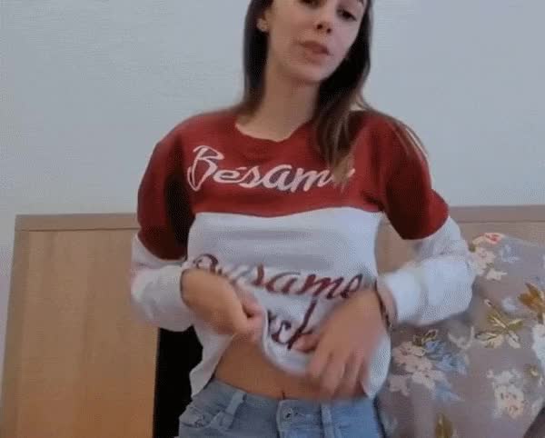 22016714
