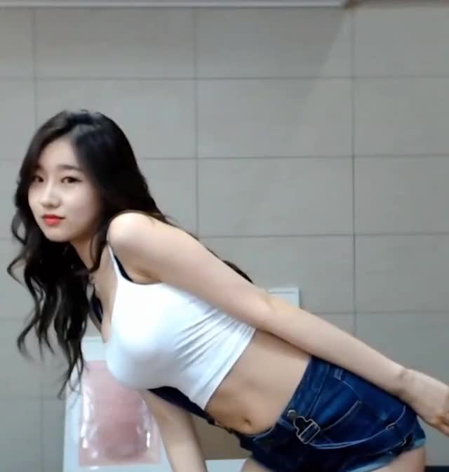 BJ - Seoa Tight Overalls Cute Ass