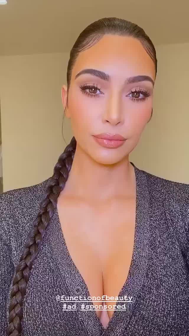 kimkardashian 86111784 608806226586524 4770757659320769893 n