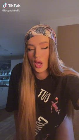 Booty Jiggle