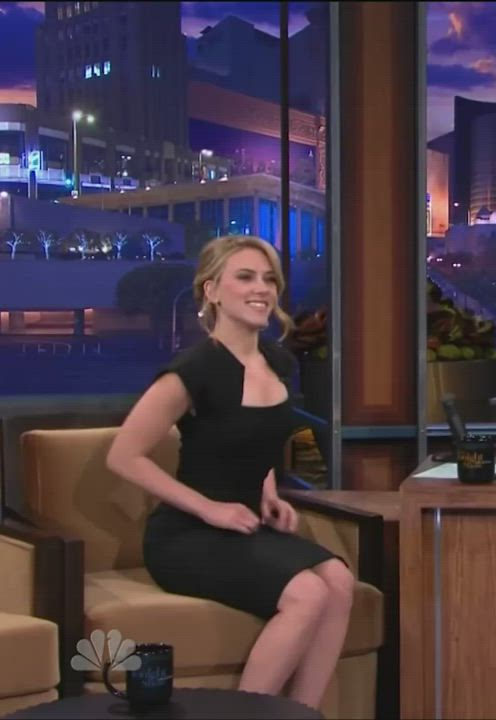 Scarlett Johansson gif