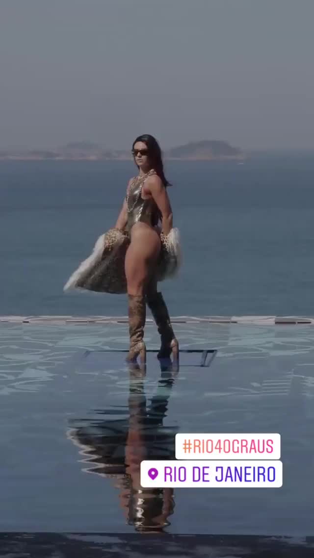Brazilian Celebrity Curvy Pawg Thick gif