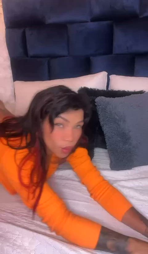 ass back arched bending over colombian latina gif