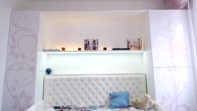 She is in live, Her cam profile in comment