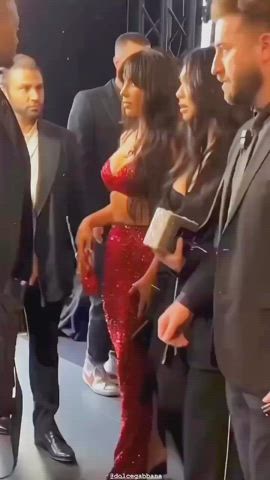 ass big tits brunette celebrity cleavage fake tits kim kardashian thick gif