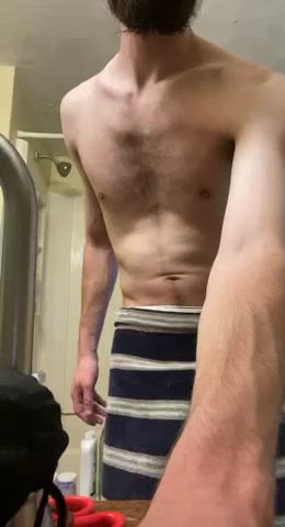 Fresh out of the shower 😏