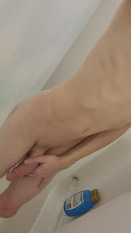 shower with a boy on your bucket list? 😘😋