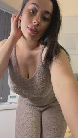 bad? ok? acceptable? would smash? gorgeous? perfect?