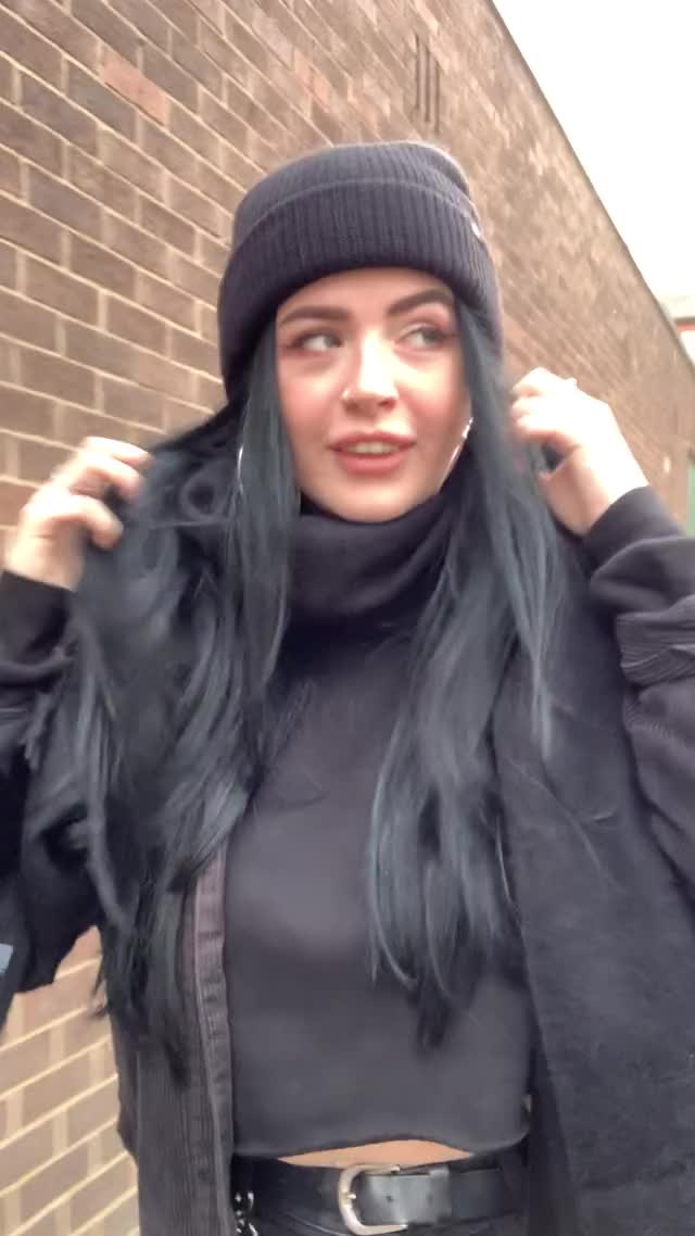 Was my bra choice appropriate for an outdoor flash?