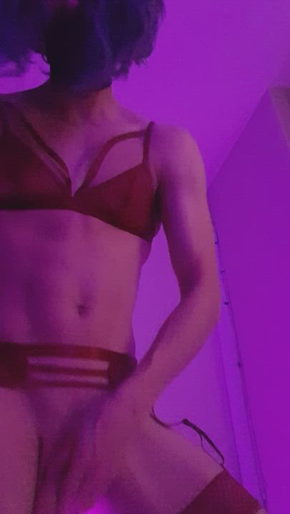 Do you like a cute ass or a smooth dick 🤔 let me guess.. maybe both? 💜
