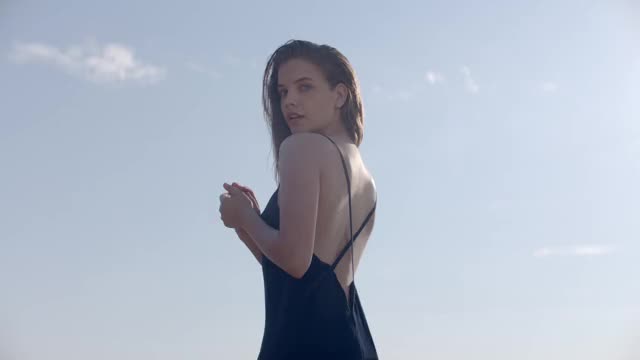 Barbara Palvin gif