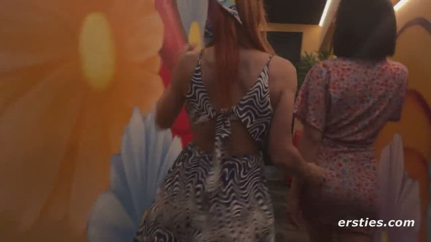 Ladies room lust.