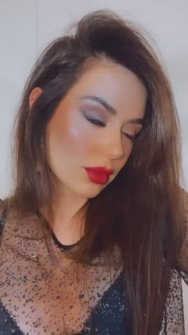 Dani Lips Lipstick gif