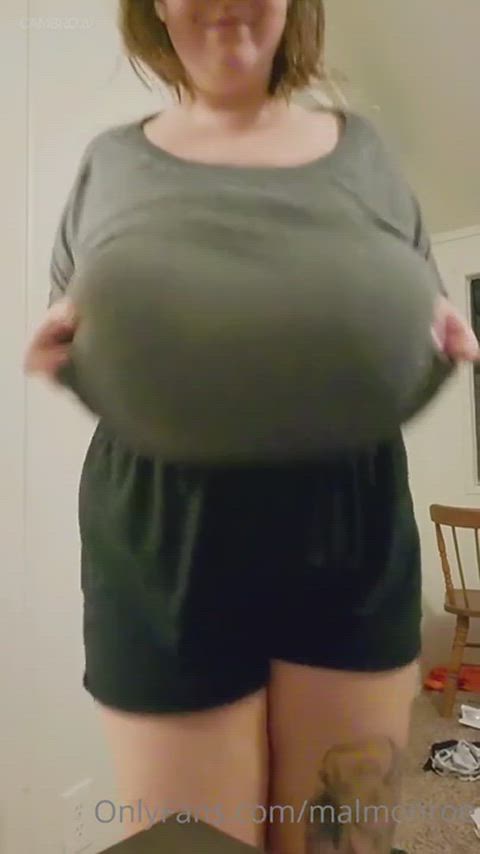 Love me some saggy tits