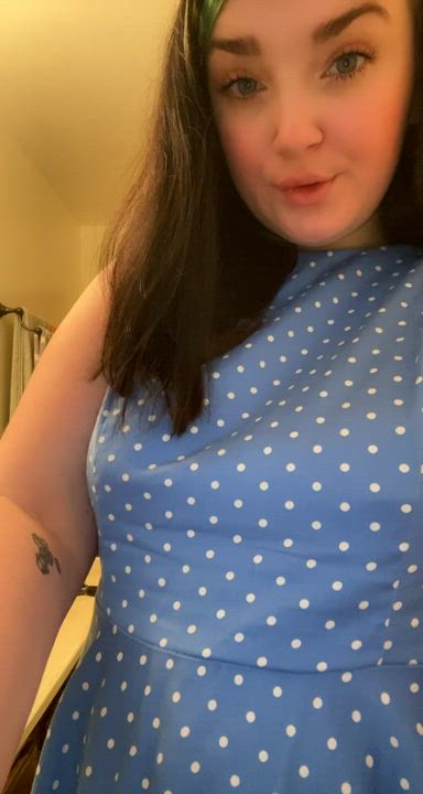 Chubby Curvy Flashing gif