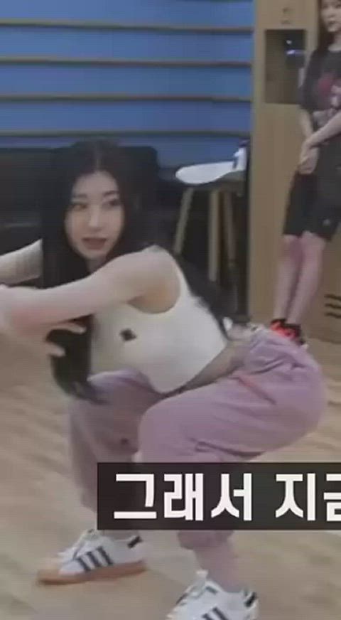 bubble butt celebrity korean gif