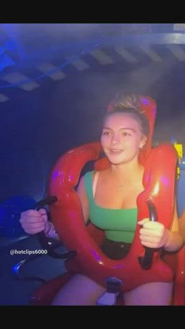 accidental big tits boobs bouncing tits bra exposed natural tits public screaming