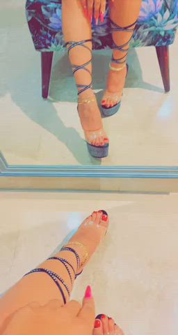 TS switch looking for obedient subs/sissies and daddies. Let’s make puppies n sissies