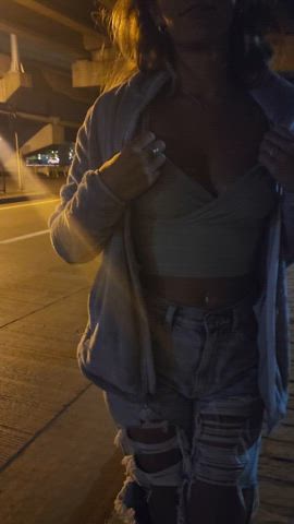 Meet me under the bridge (;