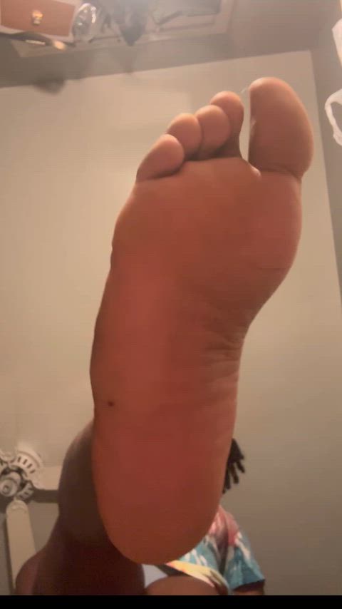 feet feet fetish giantess gif