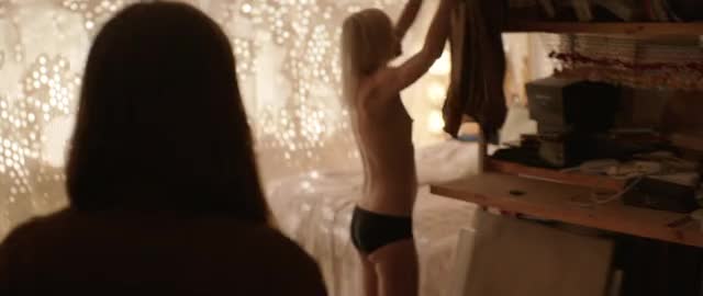 Mavie Horbiger - Axolotl Overkill (2017) HD 1080p thefappeningblog.com