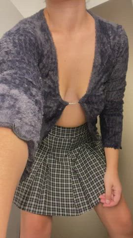 I never wear a bra in class,I hope my teacher notices it