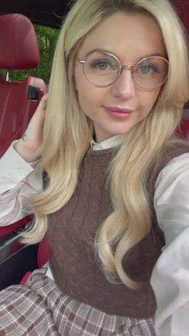 I can be your fuckdoll travel companion!