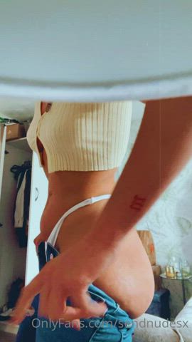 ass big ass booty bubble butt dressing jeans jiggling panties pawg gif