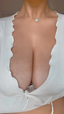 big tits jiggling tits gif