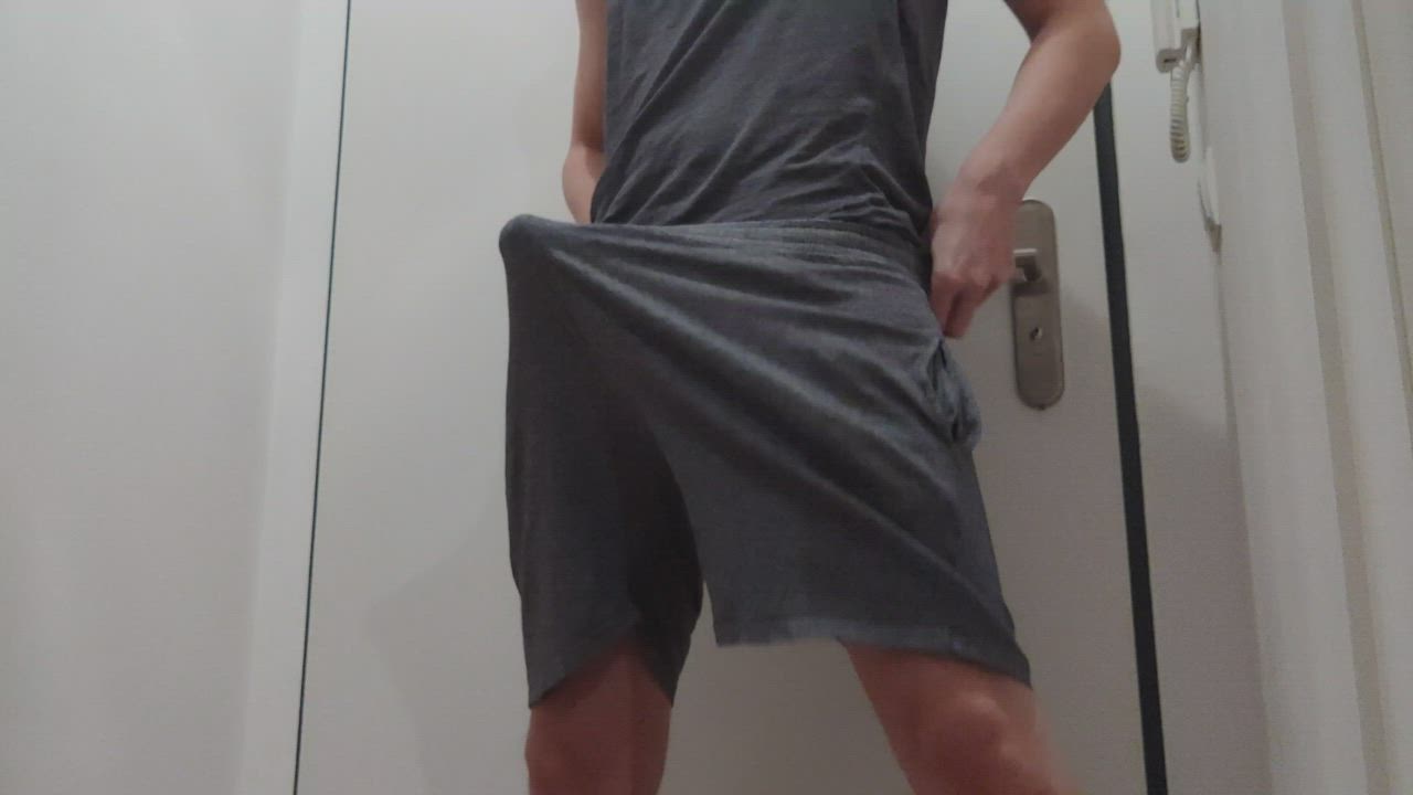 Could you resist giving me a morning bj?