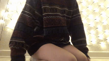 Keeping warm in a cozy sweater <3