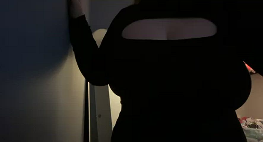 Who likes big tits?