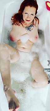 Dive to me and we will be wet together???