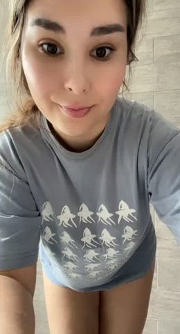 [mrs] hubby doesnt think at least 100 guys would fuck me do u think he is wrong ?