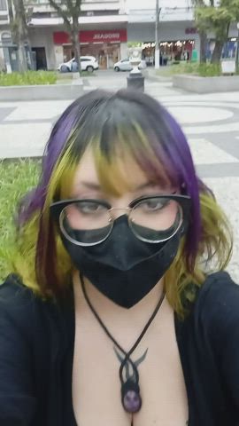Would you ever date a hairy girl that likes to show off in public?