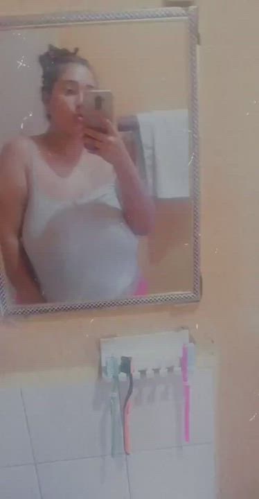 Bathroom Girls Titty drop