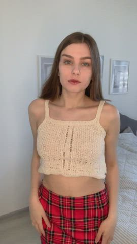 Who would love to come over and fuck me now?