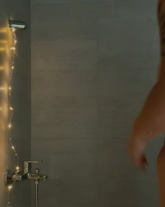 What do you think about my booty ? 🍑