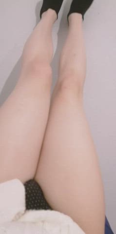 Look at my legs <3 want me to give you a lap pillow?